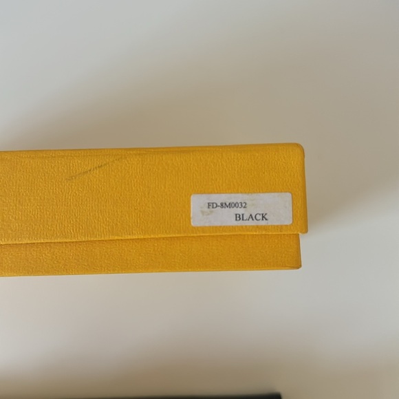 Vintage Fendi wallet - Picture 11 of 12